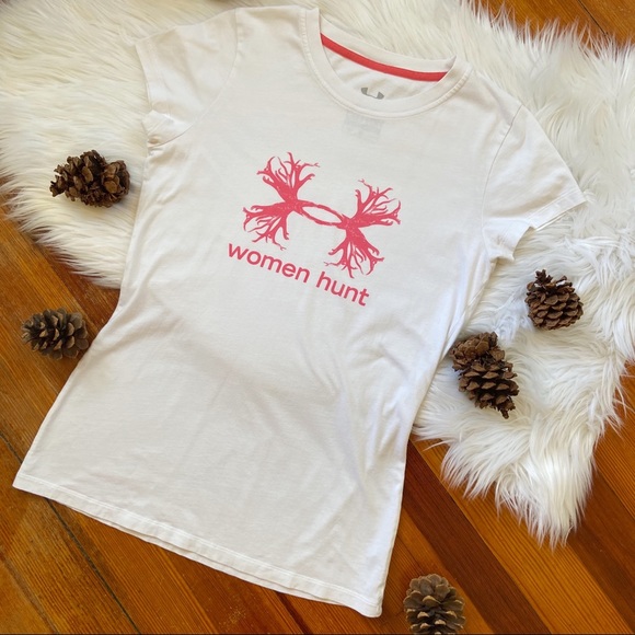Under Armour Tops - 4/$25 Under Armour Women Hunt Semi Fitted Tee